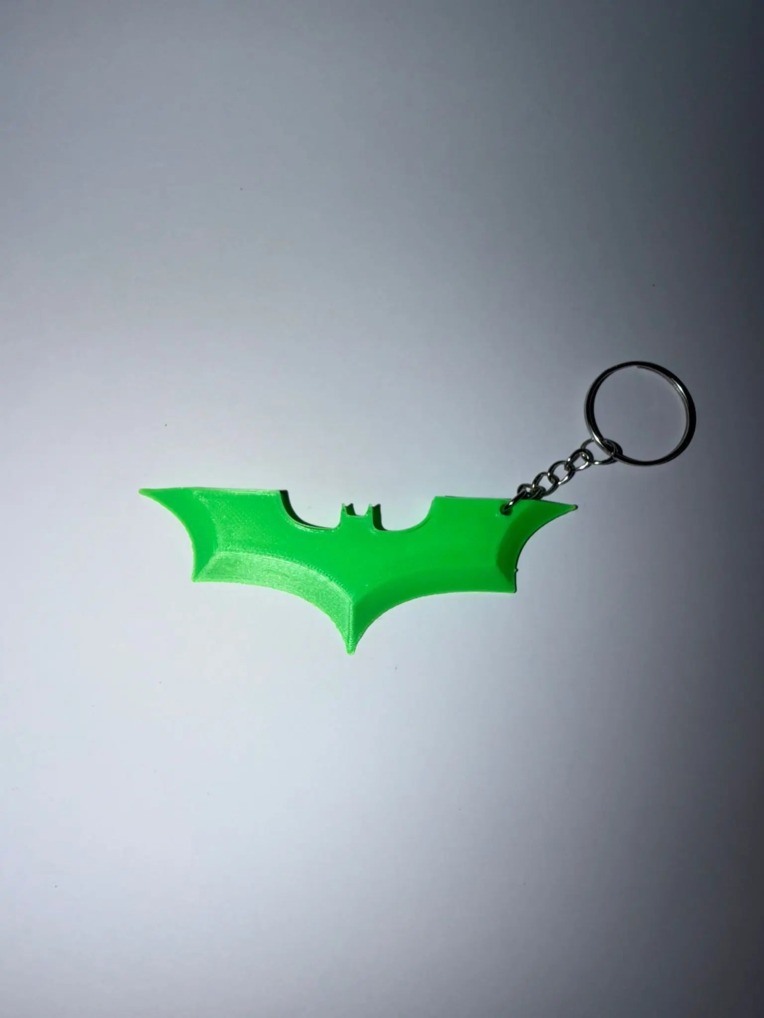Llavero de Batman - Silueta Logo de Cómic con Acabado Premium