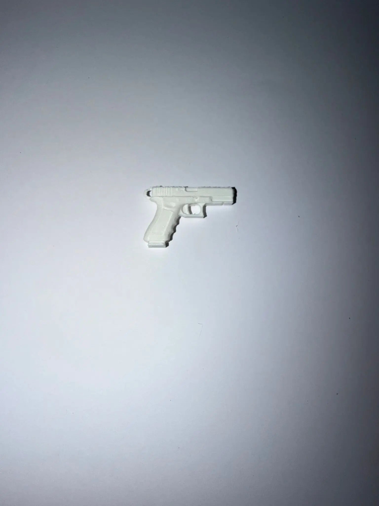 Llavero Réplica de Pistola Táctica - Miniatura 3D Estilo Gamer y Acción