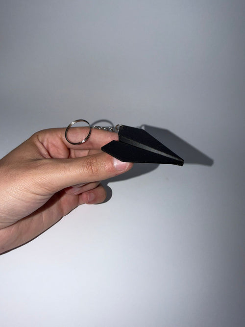 Llavero Avión de Papel - Diseño Minimalista con Acabado Texturizado