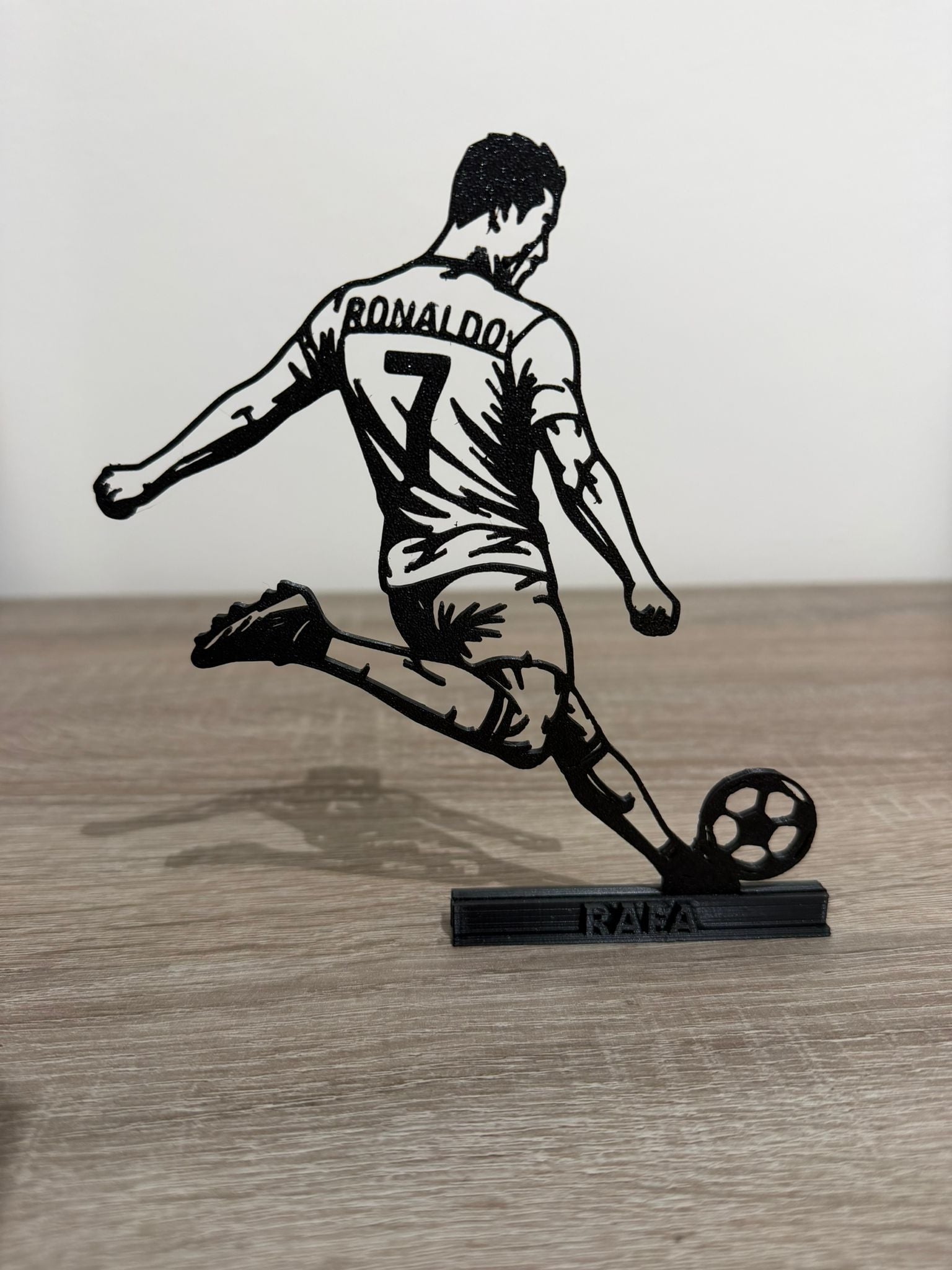Silueta de Cristiano Ronaldo- Figura en 3D con Nombre