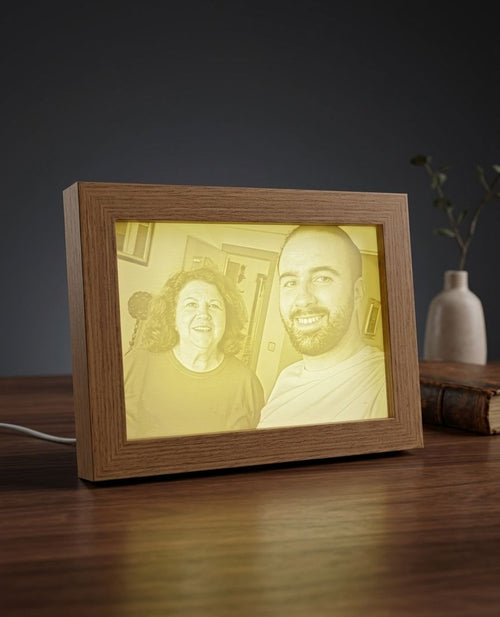 Litofanía Personalizada con Marco de Madera - Lámpara de Foto en 3D